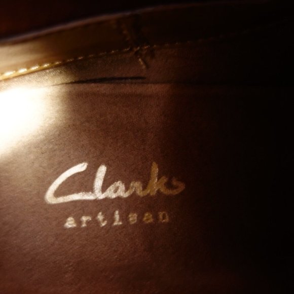 Clarks Boots Womens Leather 6.5 Boots Chelsea Ankle Booties Brown‎ Artisan - Picture 2 of 10